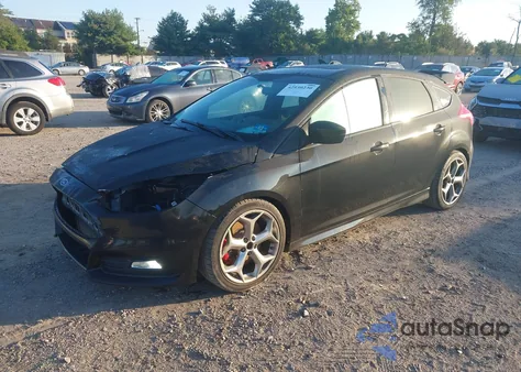 2015 Ford Focus z USA, uszkodzony, nr VIN 1FADP3L90FL213374